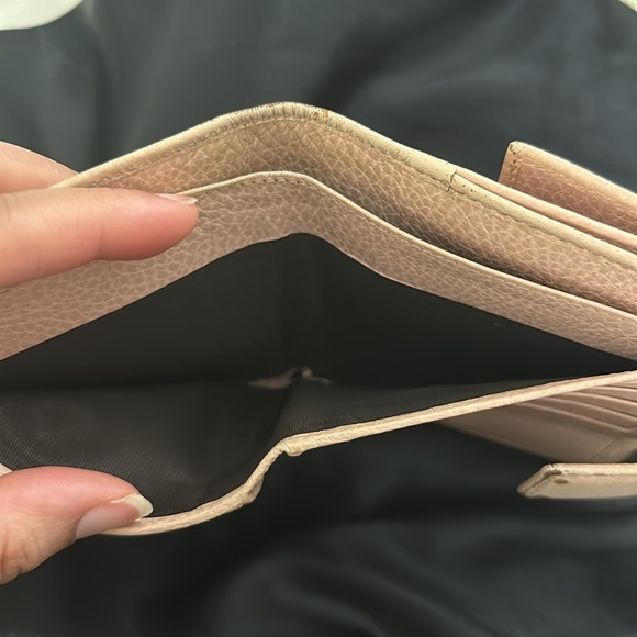 GUCCI Vintage Compact Wallet - Picture 9 of 10